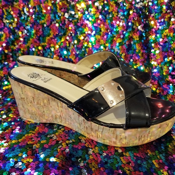 Black wedge sandals - Picture 4 of 6